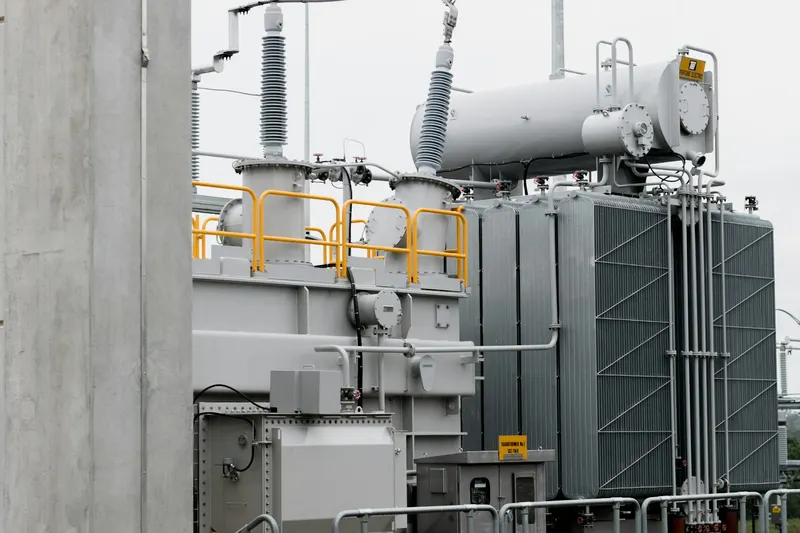 Large oil-filled power transformer